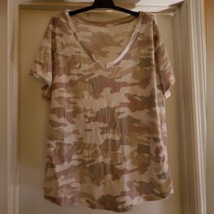 Old Navy Large tee